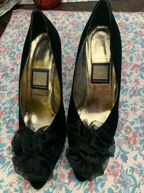 90s Nina Black Velvet Point Toe Heels with Floral Appliqué